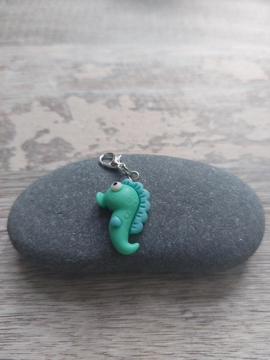 Green Seahorse Stitch Marker for Knitting & Crochet | Coastal Ocean Project Keeper | Cute Beachy Yarn Lover Gift