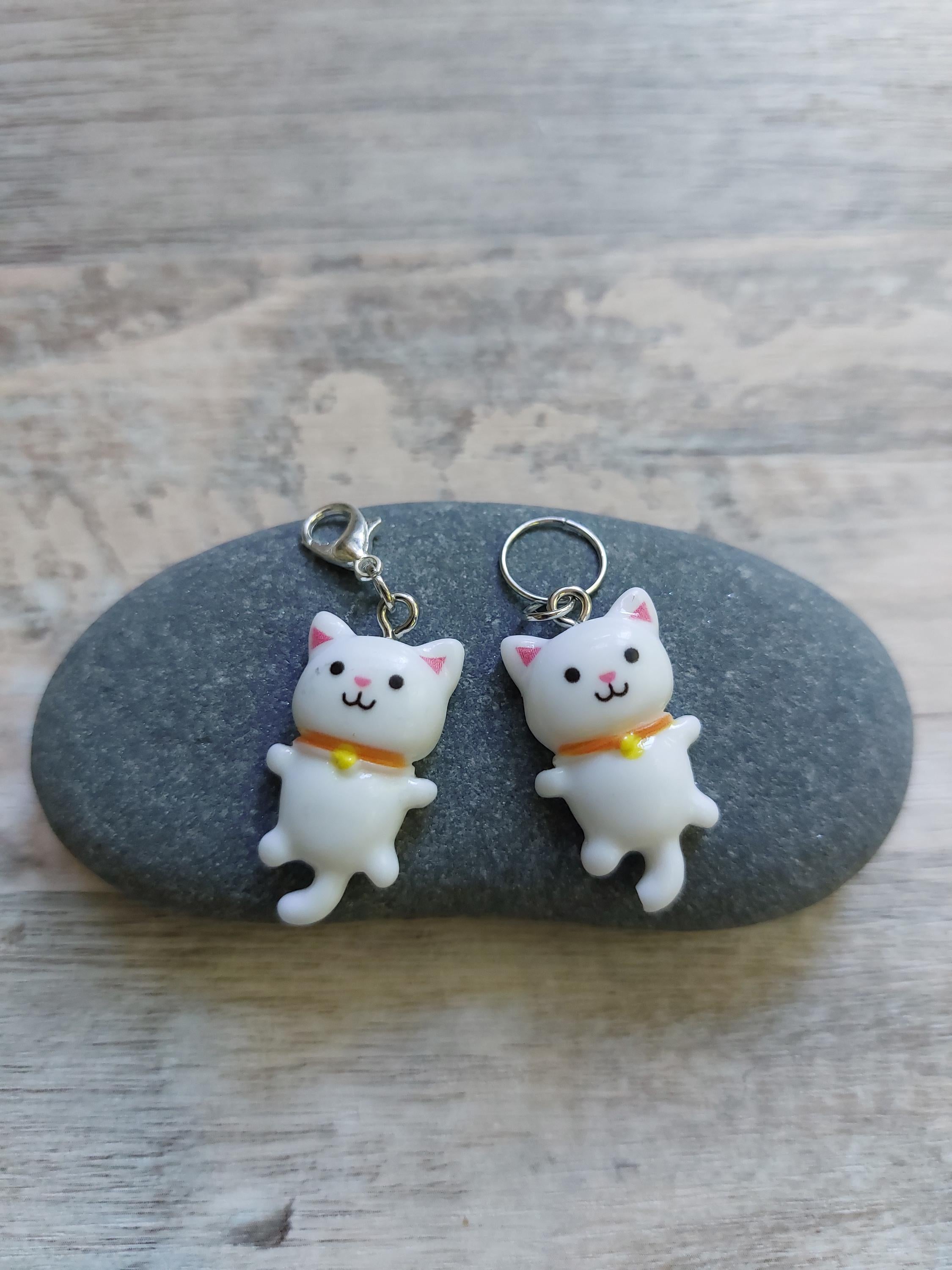 Chinese Good Luck Cat Stitch Marker I Maneki Neko I Knitting or Crochet Progress Keeper Stitch Marker | Knitting & Crochet Progress Keeper