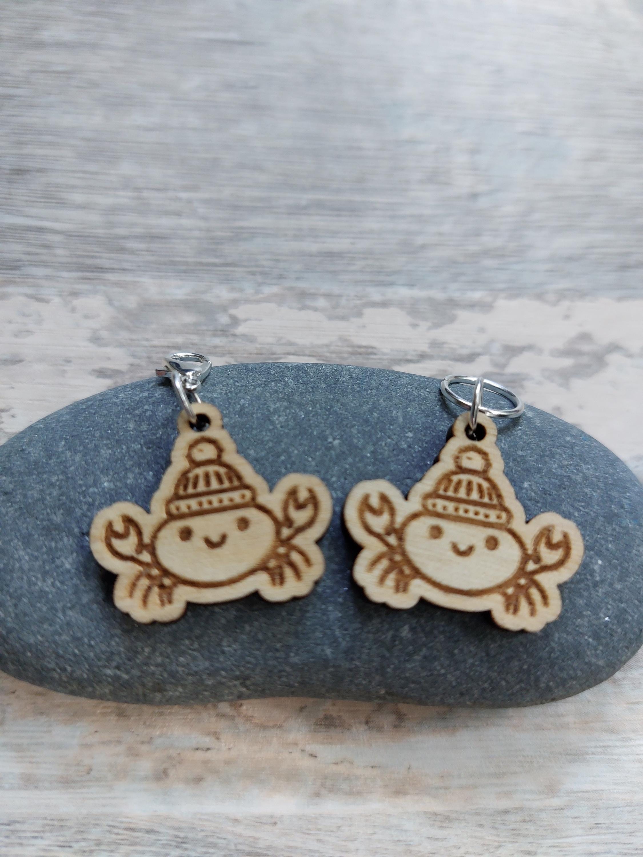 Exclusive Wooden Cosy Crab Stitch Marker