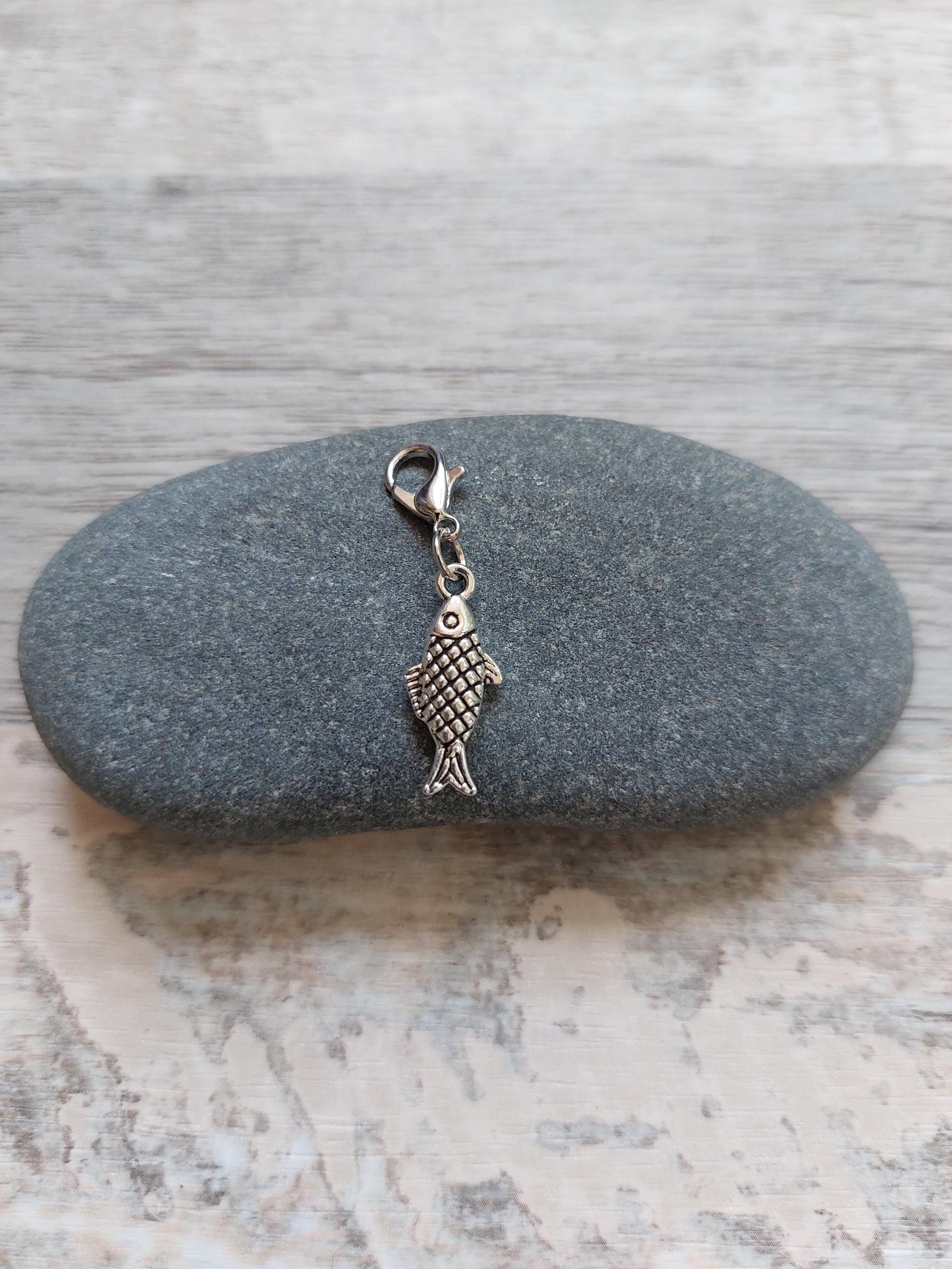 Summer Sardine Fish Stitch Marker for Knitting & Crochet | Cute Ocean Project Keeper | Yarn Accessories