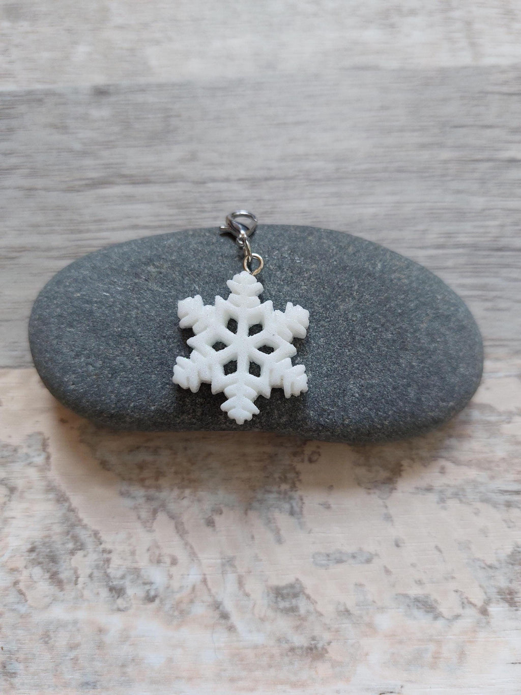 Christmas Sparkly Snowflake Stitch Marker for Knitting & Crochet | Cute Winter Project Keeper | Yarn Accessories