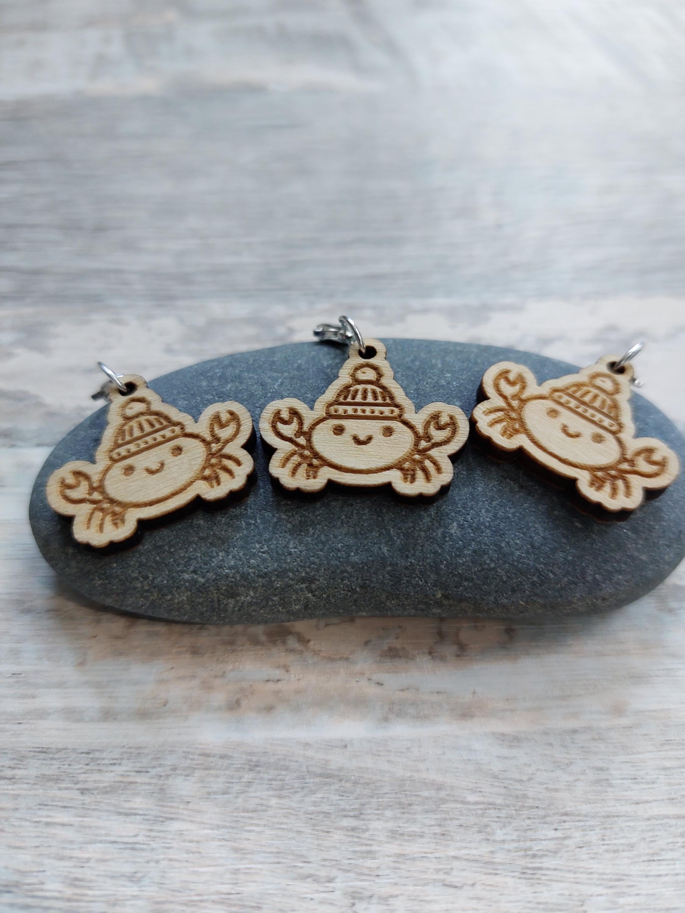 Collection of 3 Original Wooden Cosy Crab Stitch Marker | Handcrafted Knitting & Crochet Accessory | Unique Yarn Project Keeper