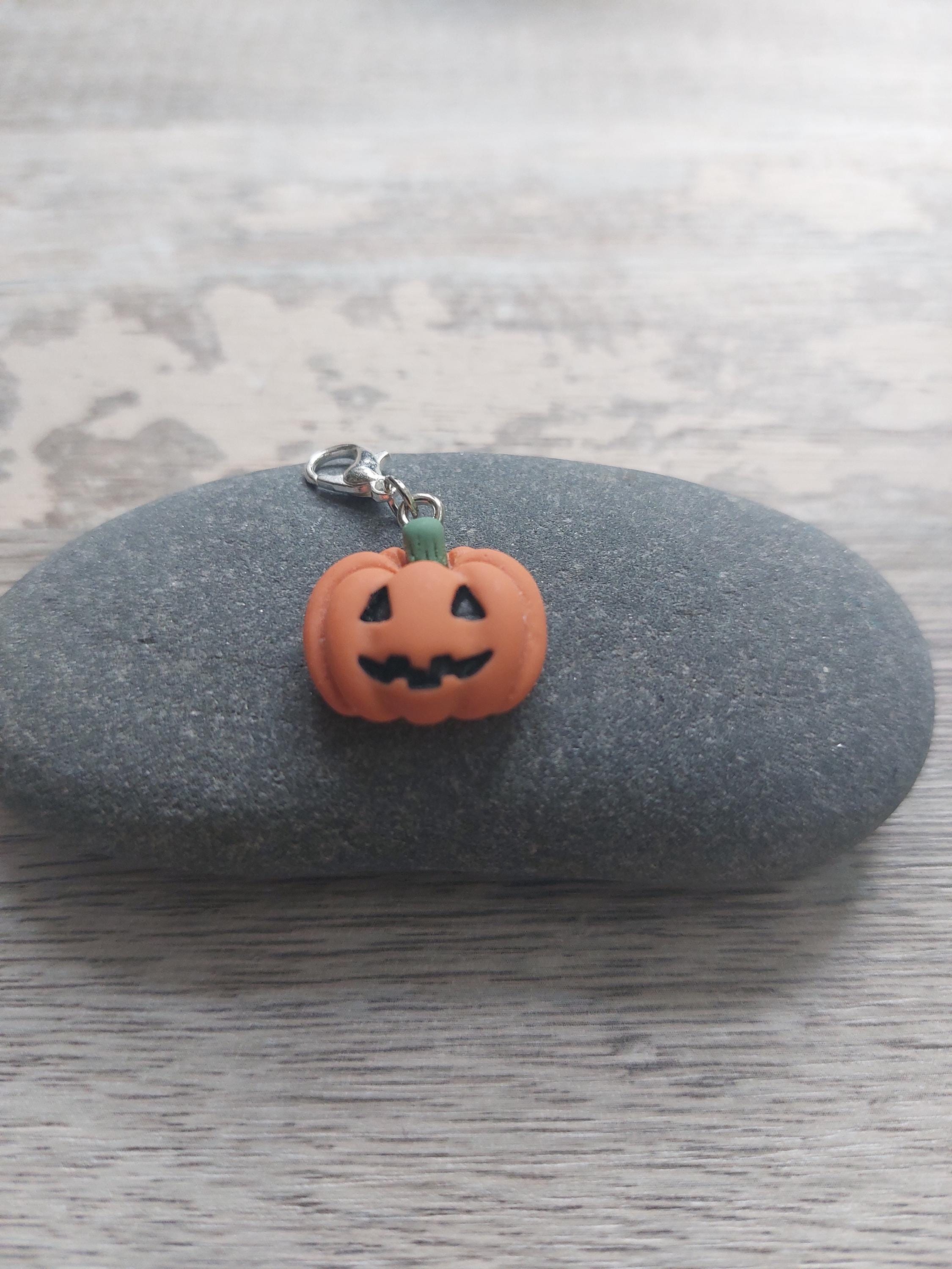 Happy Pumpkin Halloween Stitch Marker for Knitting & Crochet | Cute Ghosts, Pumpkins  or Black Cats | Spooky Autumn Yarn Lover Gift