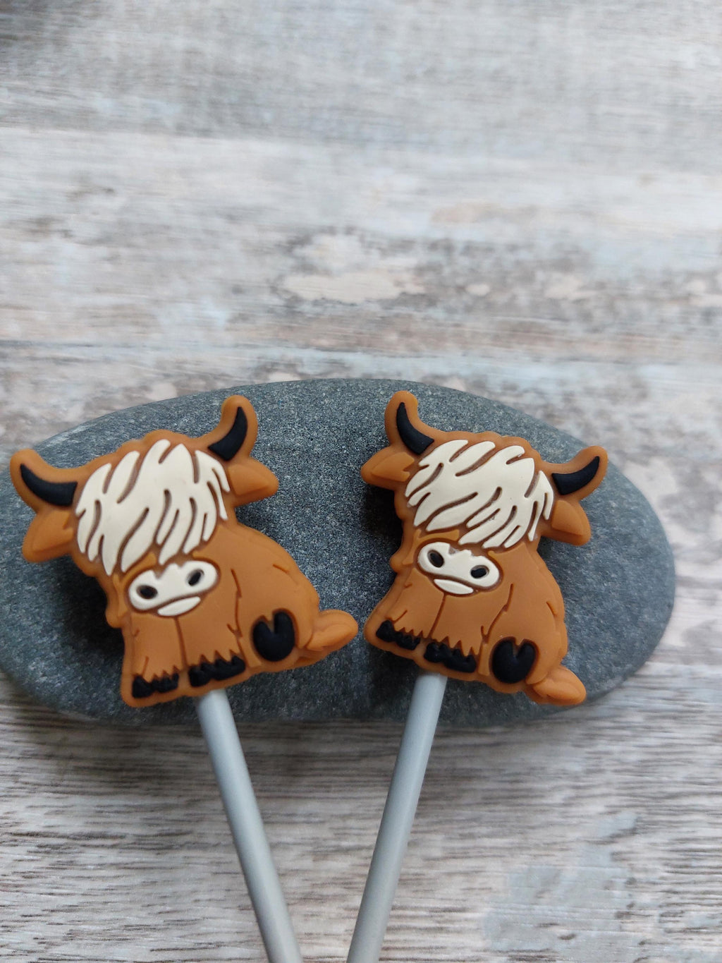 Pair of Highland Cow Stitch Stoppers