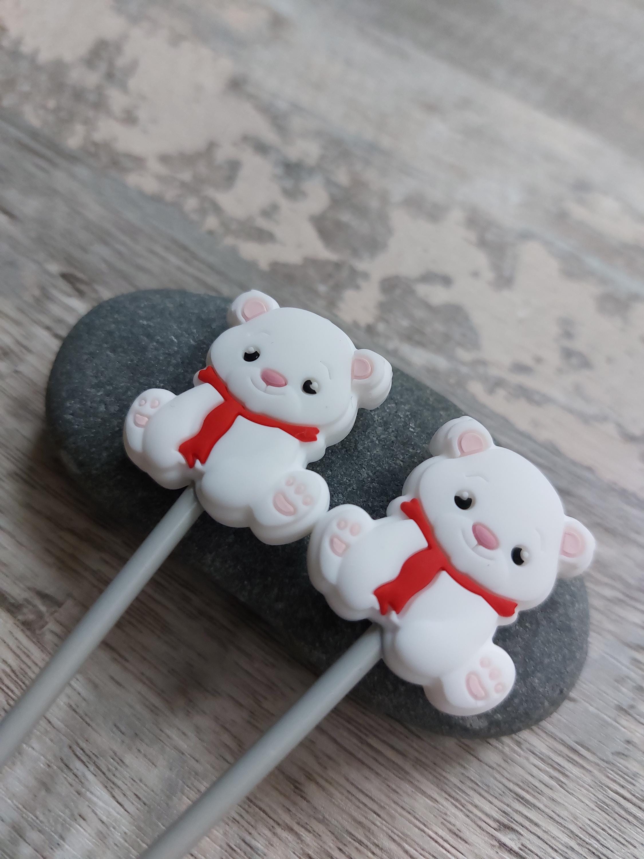 Pair of Cute Polar Bear Stitch Stoppers