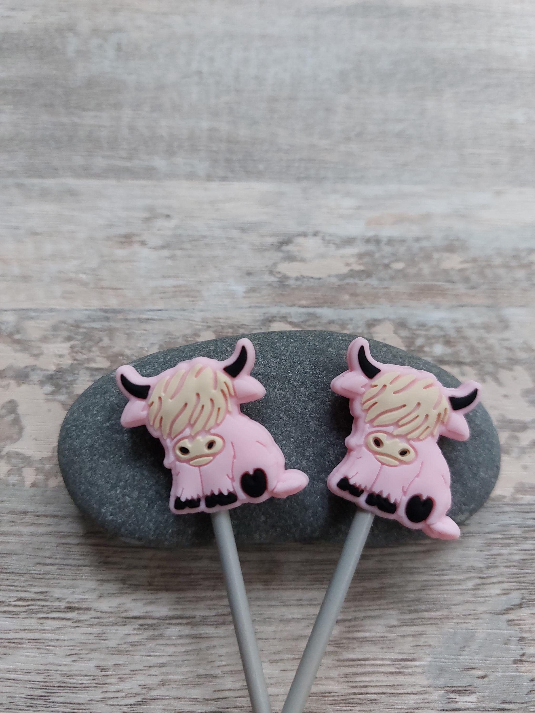 Pair of Highland Cow Stitch Stoppers