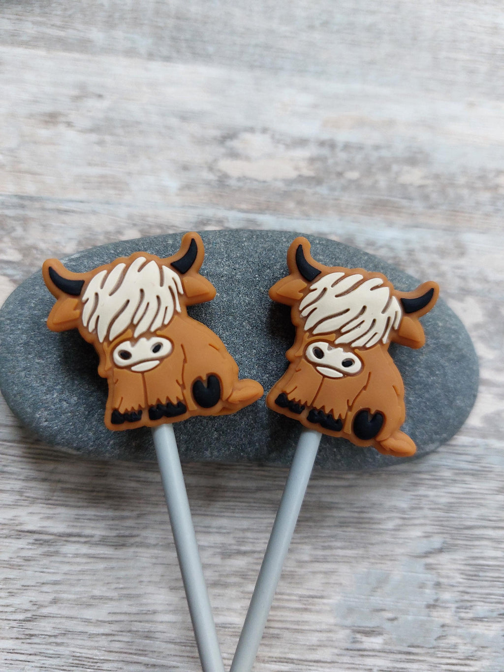 Pair of Highland Cow Stitch Stoppers