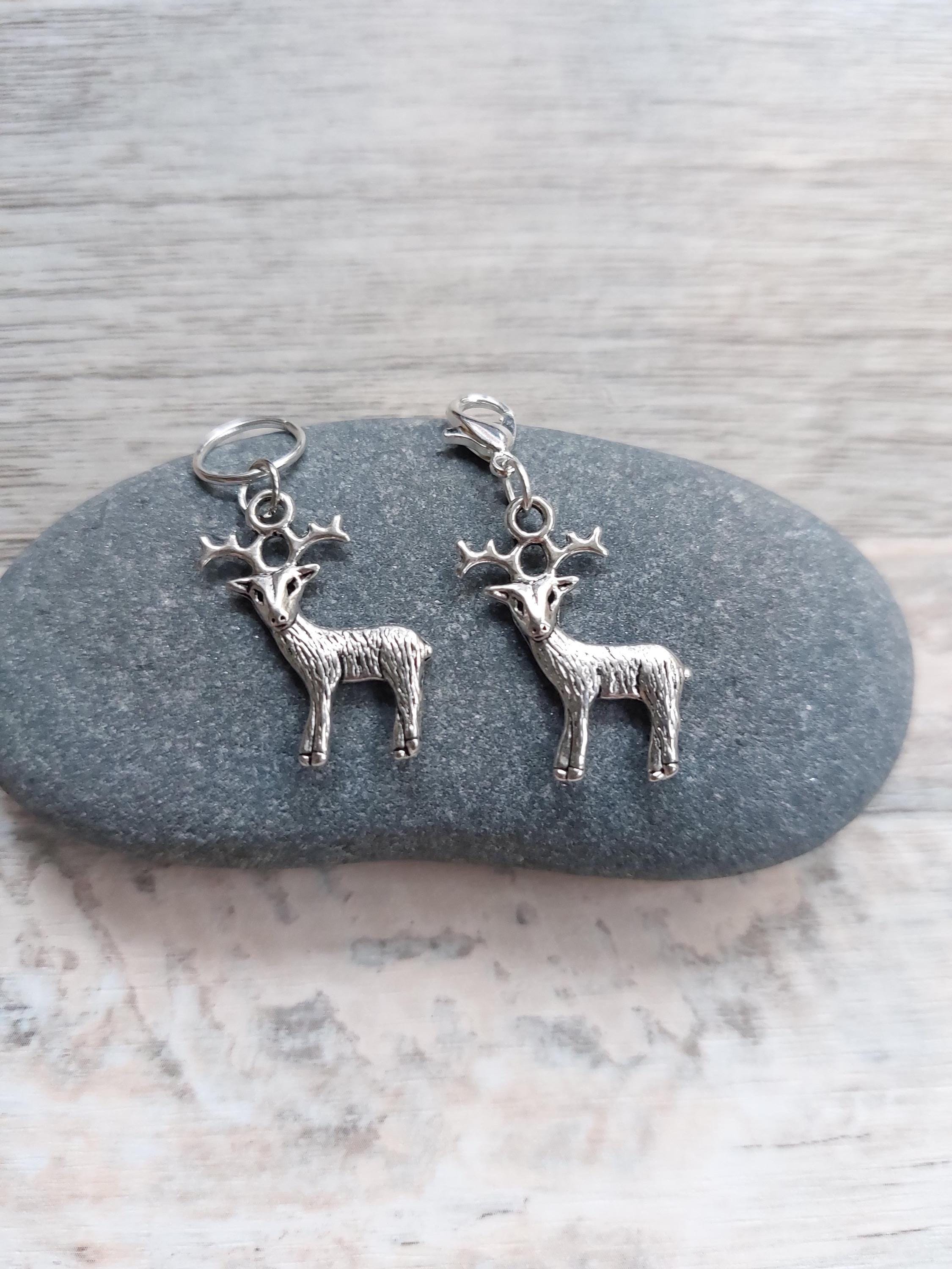 Christmas Reindeer Stag Stitch Marker | Festive Knitting & Crochet Accessory | Tiny Yarn Project Keeper