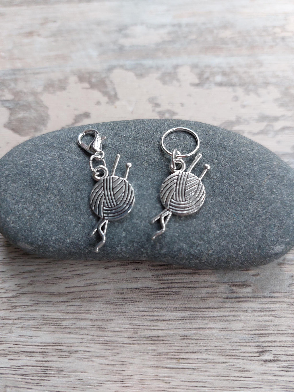 Knitting Ball and Needles Stitch Marker