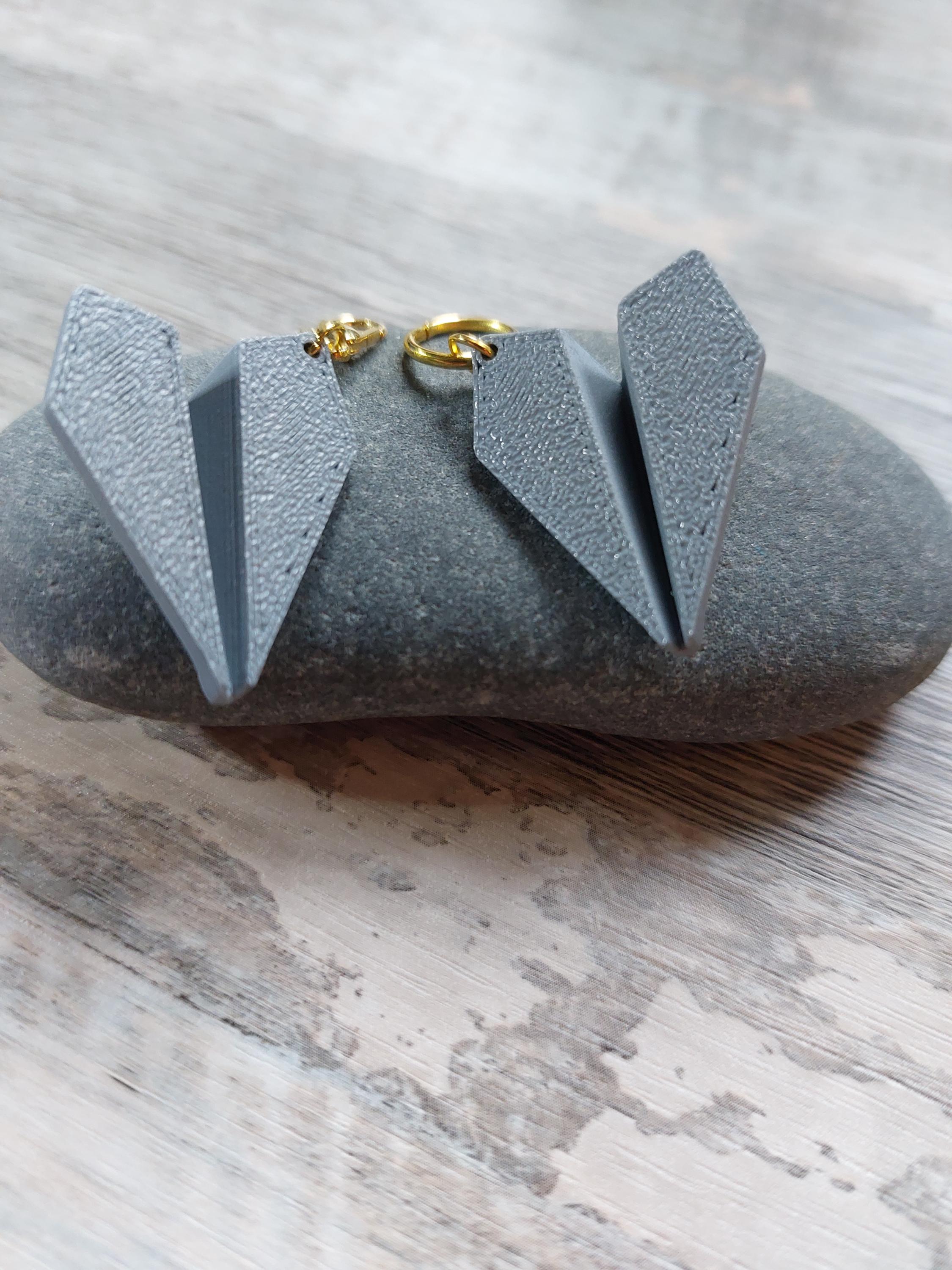 Paper Plane Stitch Marker for Knitting and Crochet | Cute Yarn Lover Gift | Travel Inspired Knitting Accessory I 3D Printed